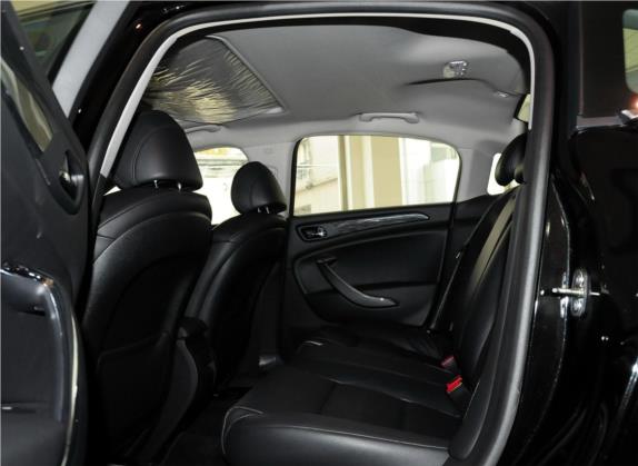 雪铁龙C5 2011款 东方之旅 2.3L 自动尊贵型 车厢座椅   后排空间