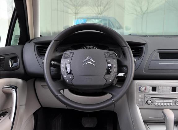 雪铁龙C5 2011款 2.3L 自动尊驭型 中控类   驾驶位