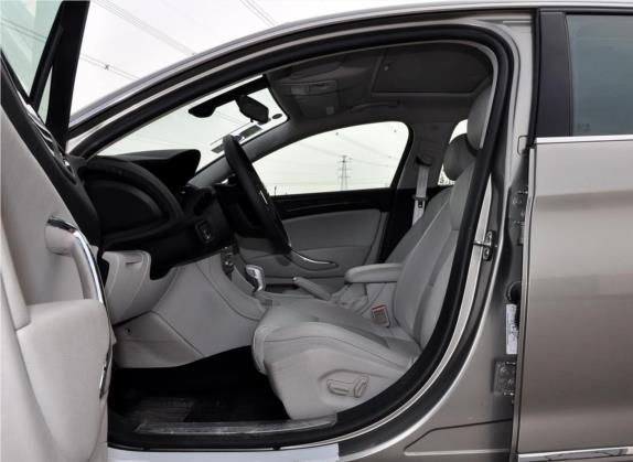 雪铁龙C5 2011款 2.3L 自动尊驭型 车厢座椅   前排空间