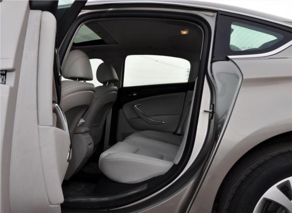 雪铁龙C5 2011款 2.3L 自动尊驭型 车厢座椅   后排空间