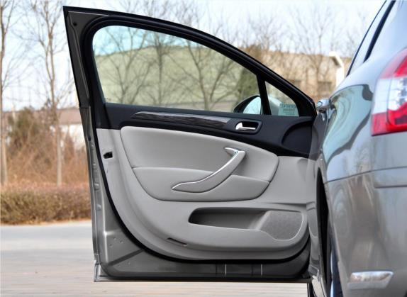 雪铁龙C5 2011款 2.3L 自动尊驭型 车厢座椅   前门板