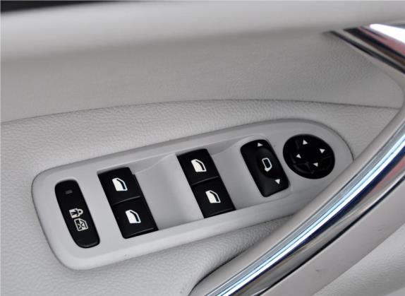 雪铁龙C5 2011款 2.3L 自动尊驭型 车厢座椅   门窗控制