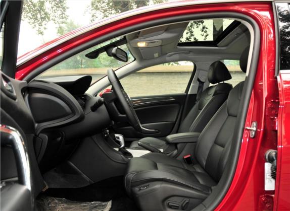 雪铁龙C5 2011款 2.3L 自动尊贵型 车厢座椅   前排空间