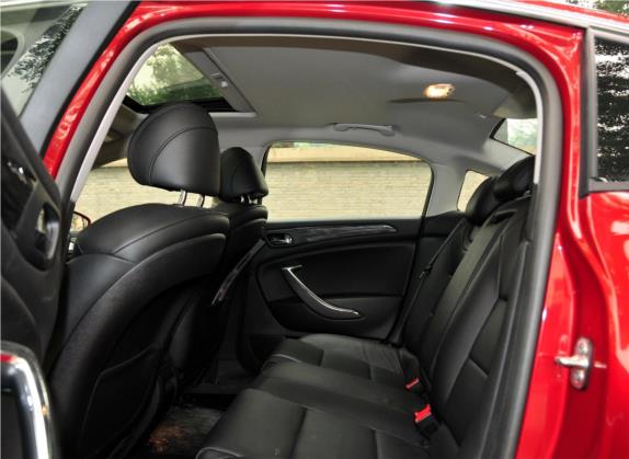 雪铁龙C5 2011款 2.3L 自动尊贵型 车厢座椅   后排空间