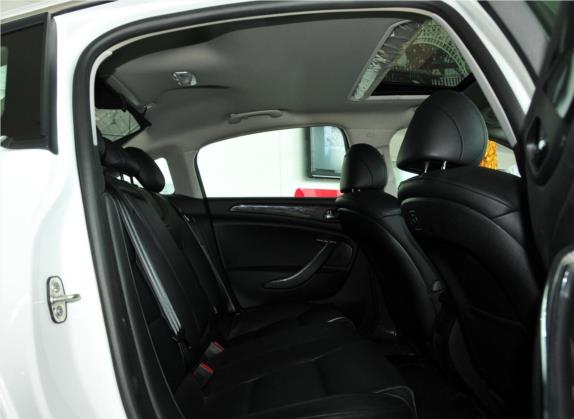 雪铁龙C5 2011款 2.3L 自动豪华型 车厢座椅   后排空间