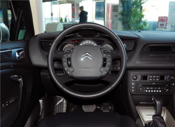 雪铁龙C5 2012款 2.3L 自动尊驭型 中控类   驾驶位