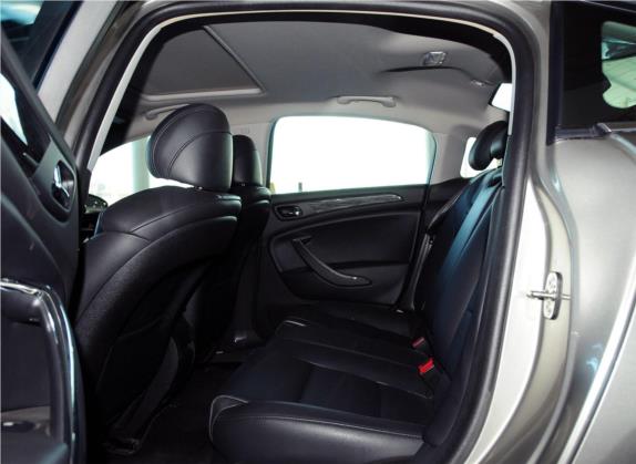 雪铁龙C5 2012款 2.3L 自动尊驭型 车厢座椅   后排空间