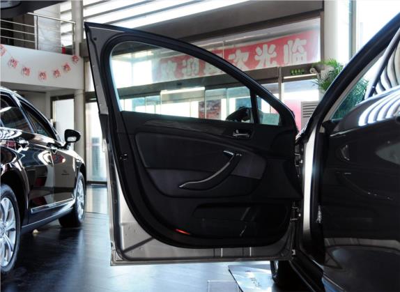 雪铁龙C5 2012款 2.3L 自动尊驭型 车厢座椅   前门板
