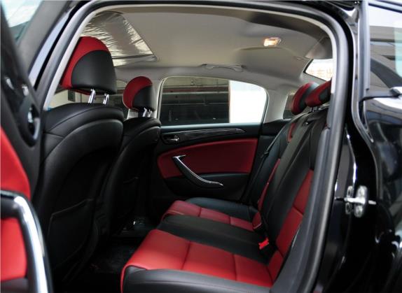 雪铁龙C5 2012款 2.3L 尊贵型 20周年纪念版 车厢座椅   后排空间