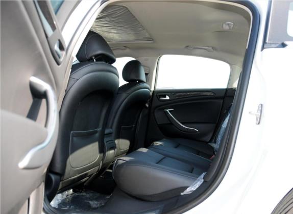 雪铁龙C5 2013款 2.3L 自动尊驭型 车厢座椅   后排空间