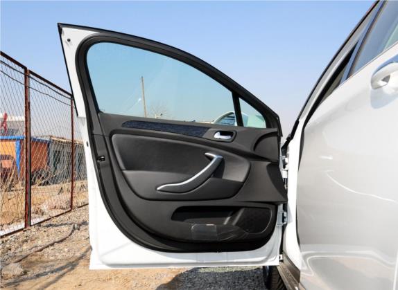 雪铁龙C5 2013款 2.3L 自动尊驭型 车厢座椅   前门板