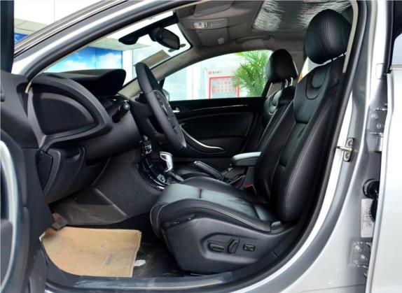 雪铁龙C5 2013款 2.3L 自动尊贵型 车厢座椅   前排空间