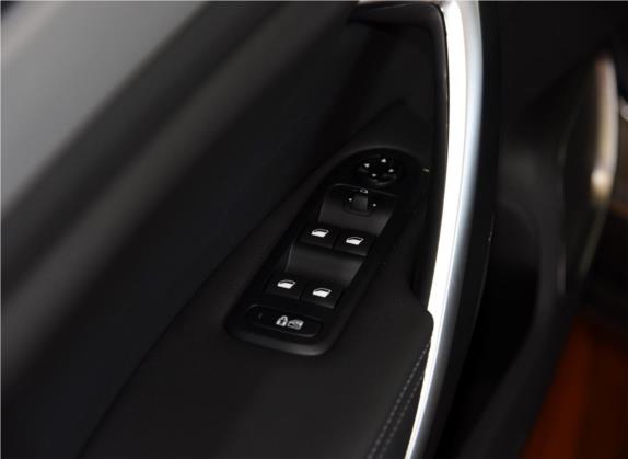 雪铁龙C5 2017款 350THP 自动豪华型 车厢座椅   门窗控制