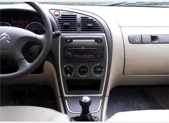 爱丽舍 2008款 1.6L 手动舒适型 中控类   中控台