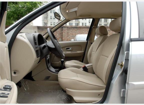 爱丽舍 2008款 1.6L 手动标准型 车厢座椅   前排空间