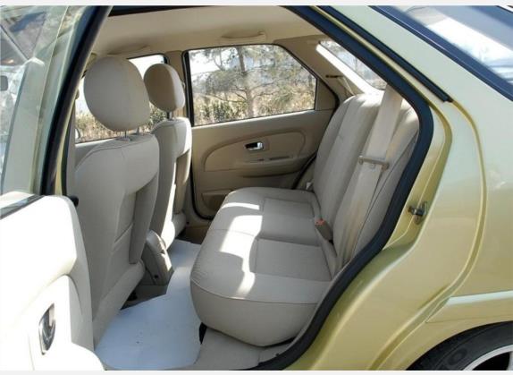 爱丽舍 2009款 两厢 1.6L 手动舒适型 车厢座椅   后排空间
