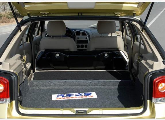 爱丽舍 2009款 两厢 1.6L 手动舒适型 车厢座椅   后备厢