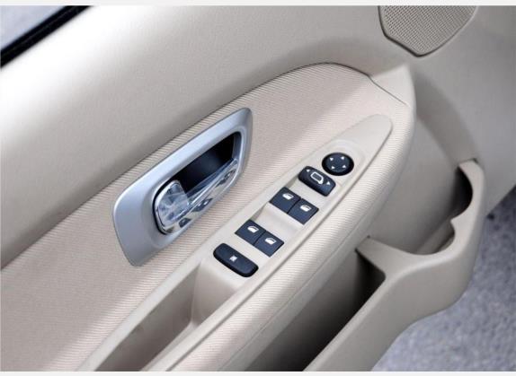爱丽舍 2010款 三厢 1.6L 手动科技型 车厢座椅   门窗控制