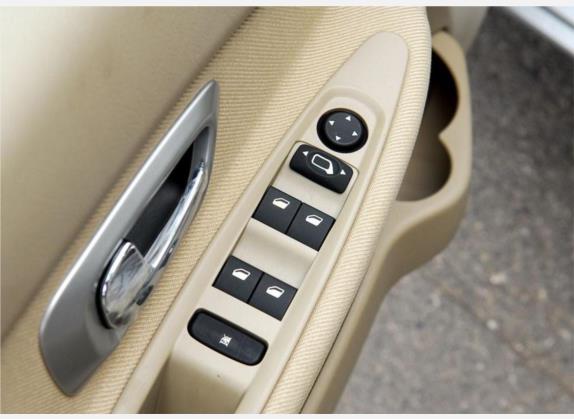 爱丽舍 2010款 三厢 1.6L 手动尊贵型 车厢座椅   门窗控制