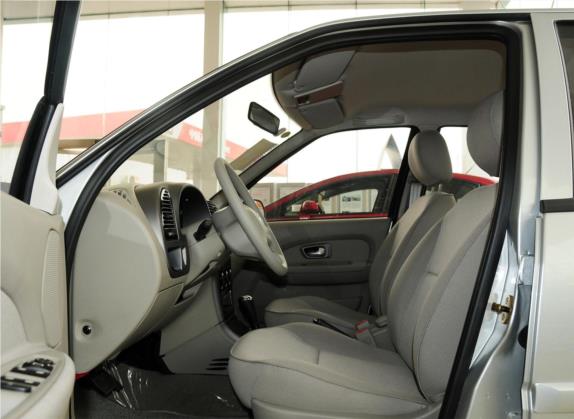 爱丽舍 2011款 三厢 1.6L 自动科技型 车厢座椅   前排空间