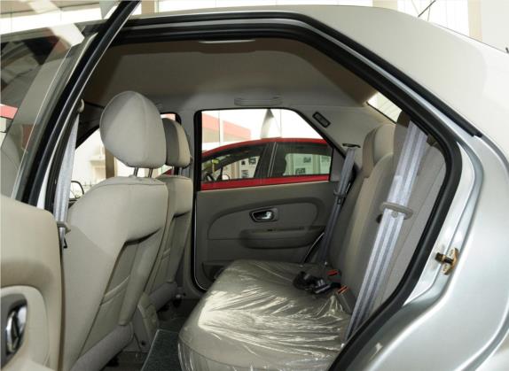 爱丽舍 2011款 三厢 1.6L 自动科技型 车厢座椅   后排空间