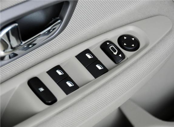 爱丽舍 2011款 三厢 1.6L 自动科技型 车厢座椅   门窗控制