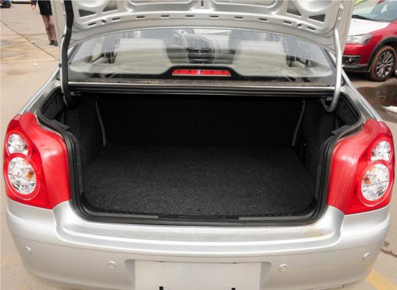 爱丽舍 2013款 三厢经典 1.6L 手动科技型 车厢座椅   后备厢