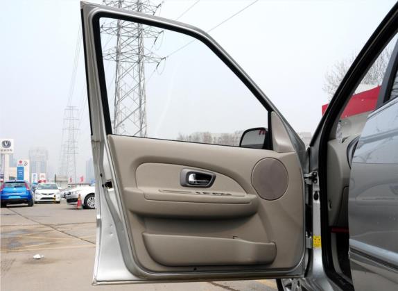 爱丽舍 2013款 三厢经典 1.6L 手动科技型 车厢座椅   前门板