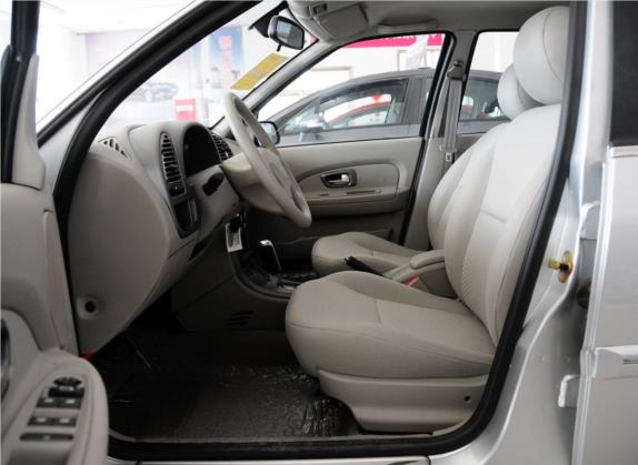 爱丽舍 2013款 三厢经典 1.6L 自动科技型 车厢座椅   前排空间