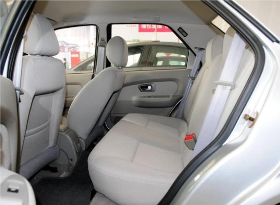 爱丽舍 2013款 三厢经典 1.6L 自动科技型 车厢座椅   后排空间