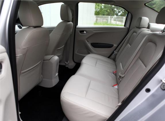 爱丽舍 2014款 1.6L 自动豪华型 车厢座椅   后排空间