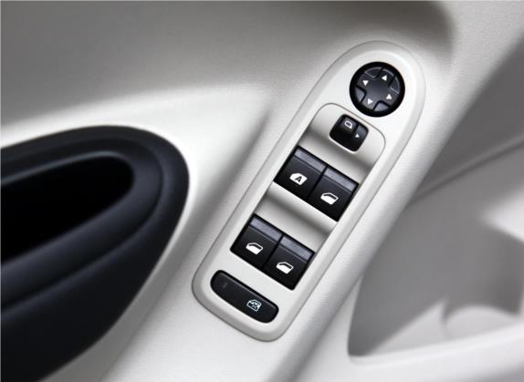 爱丽舍 2014款 1.6L 自动豪华型 车厢座椅   门窗控制