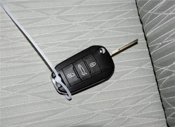 爱丽舍 2014款 1.6L 手动舒适型 其他细节类   钥匙