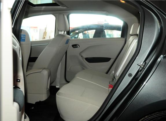 爱丽舍 2014款 1.6L 自动舒适型 车厢座椅   后排空间