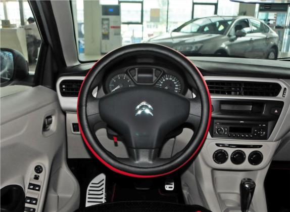 爱丽舍 2014款 WTCC纪念版 1.6L 自动时尚型 中控类   驾驶位
