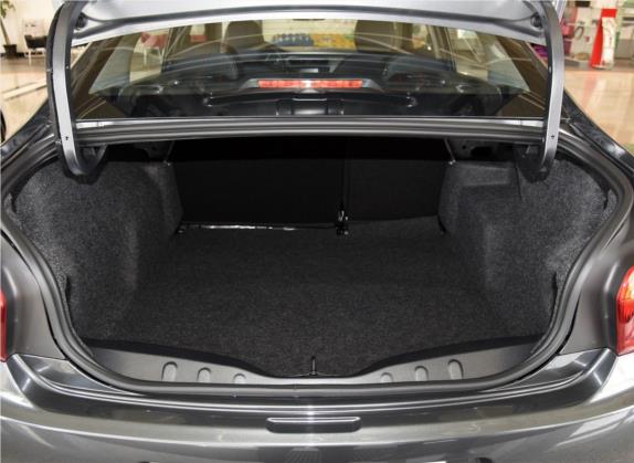 爱丽舍 2017款 1.6L 自动舒适型 车厢座椅   后备厢