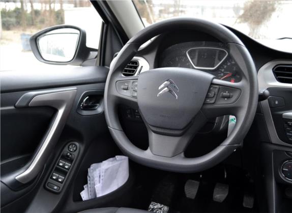 爱丽舍 2017款 1.6L 手动舒适型 中控类   驾驶位