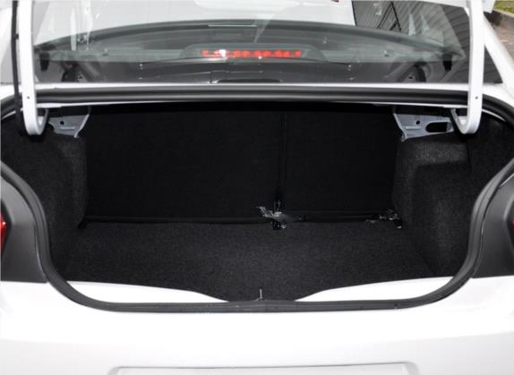 爱丽舍 2018款 1.6L 手动时尚型 车厢座椅   后备厢