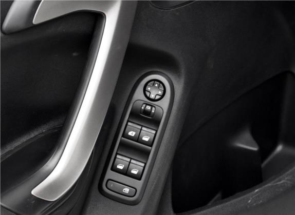 爱丽舍 2018款 1.6L 手动时尚型 车厢座椅   门窗控制