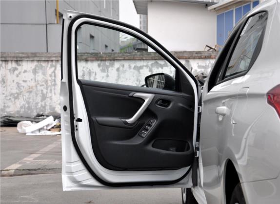爱丽舍 2018款 1.6L 自动时尚型 车厢座椅   前门板