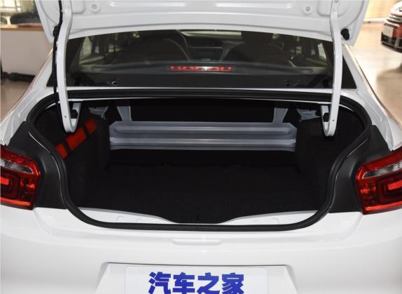 爱丽舍 2018款 改款 1.6L 手动时尚型 车厢座椅   后备厢