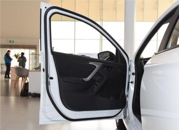 爱丽舍 2018款 改款 1.6L 手动时尚型 车厢座椅   前门板