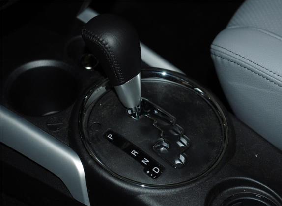 雪铁龙C4 Aircross(进口) 2012款 2.0L 两驱豪华版 中控类   挡把