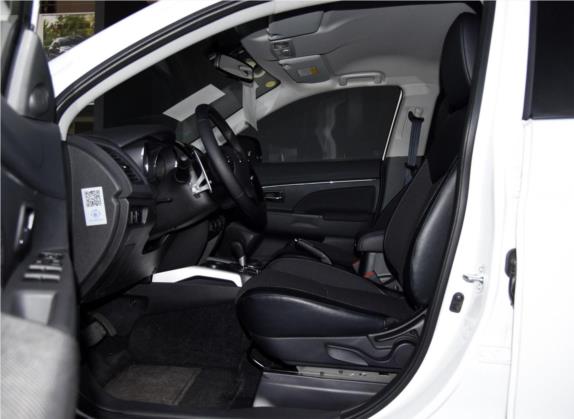 雪铁龙C4 Aircross(进口) 2013款 2.0L 两驱进取版 车厢座椅   前排空间