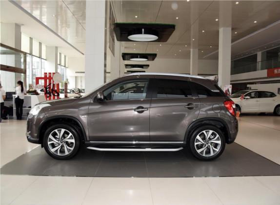 雪铁龙C4 Aircross(进口) 2013款 2.0L 两驱舒适版 外观   正侧
