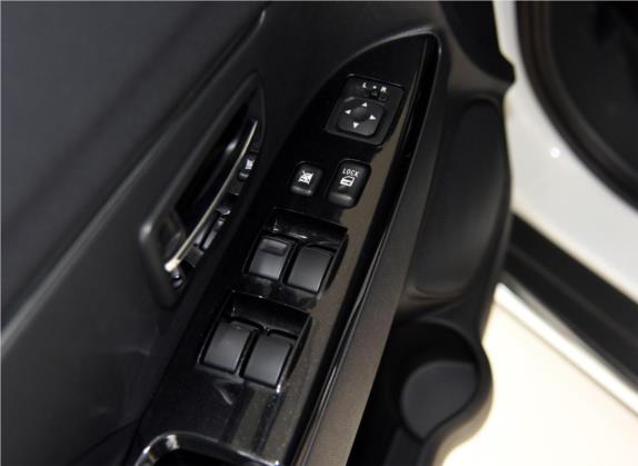 雪铁龙C4 Aircross(进口) 2013款 2.0L 两驱豪华版 车厢座椅   门窗控制