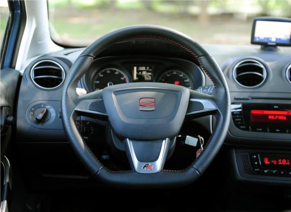 伊比飒 2013款 1.4TSI 旅行版FR 中控类   驾驶位