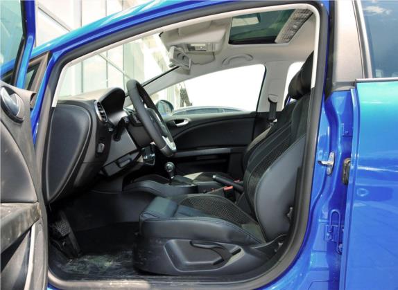 LEON 2012款 1.8TSI FR+ 车厢座椅   前排空间