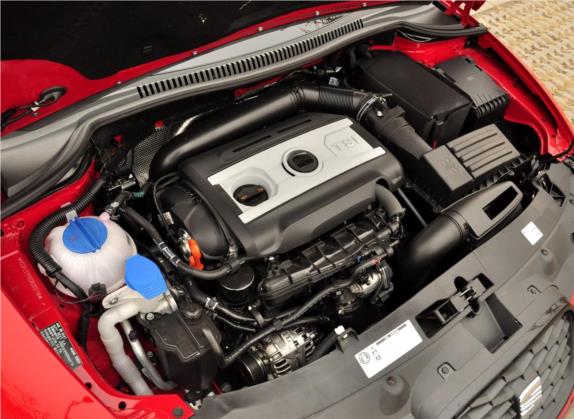 LEON 2012款 2.0TSI CUPRA 其他细节类   发动机舱