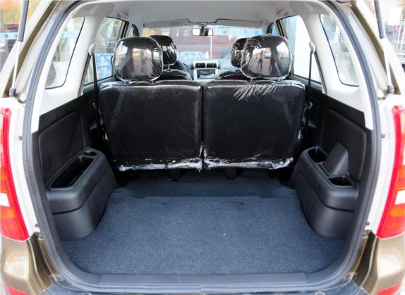 森雅S80 2011款 1.5L 手动5座都市精英版 车厢座椅   后备厢